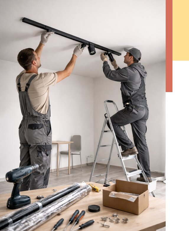 Установка трековых светильников в натяжной потолок в Черняховске от 4402 руб. | ОТДЕЛОЧНИК-Чрх